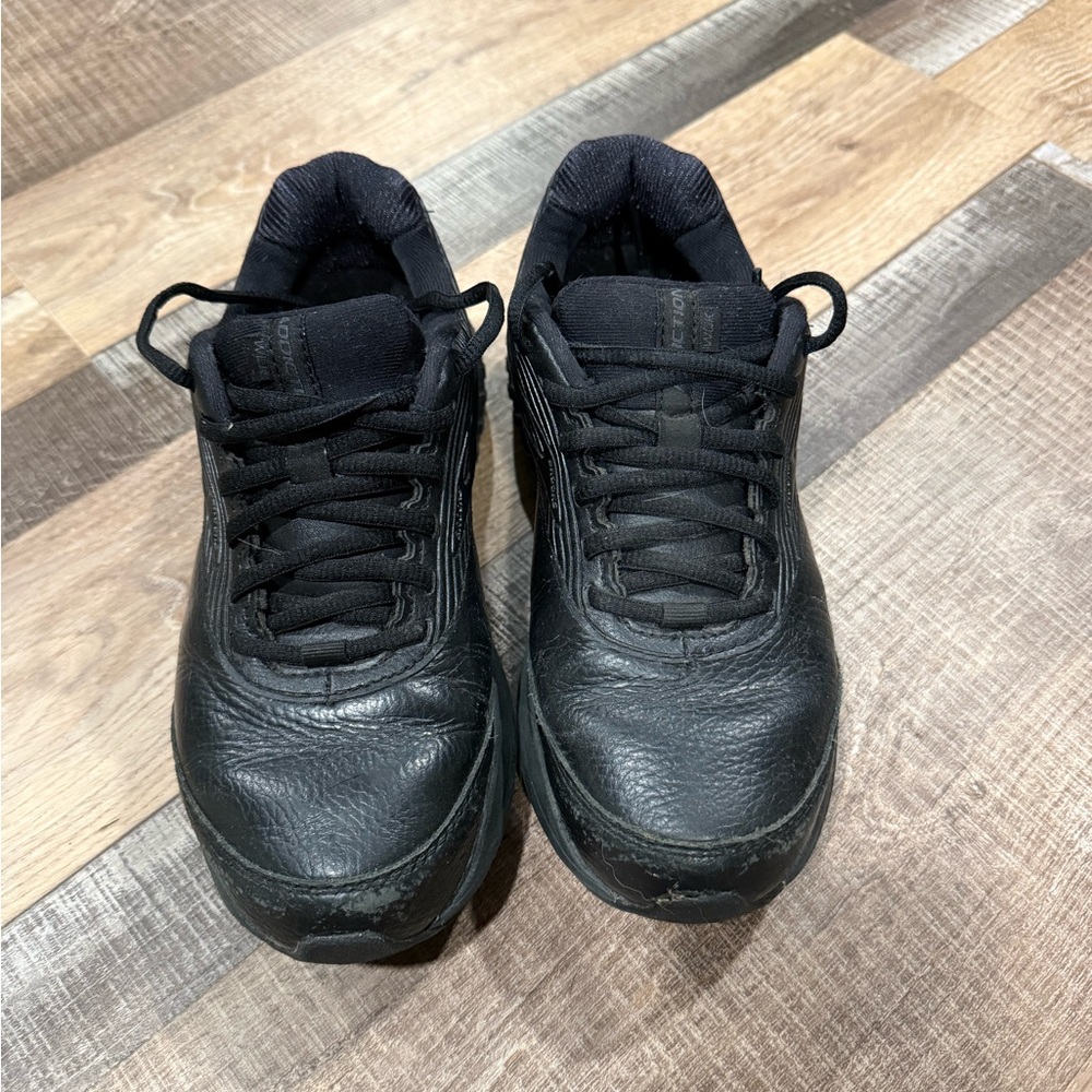 Women’s  Black Leather Brooks